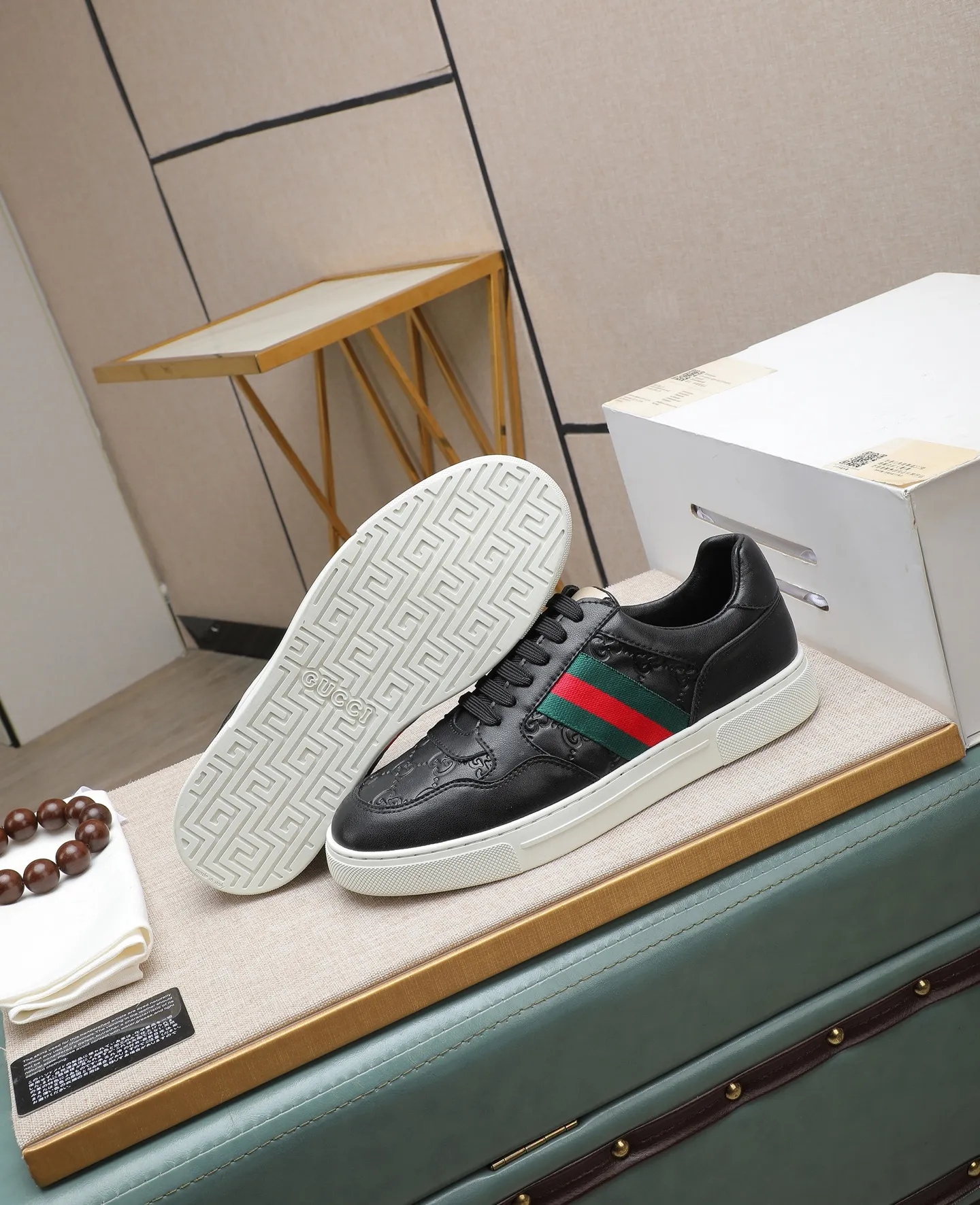 Men's shoes💰440 GUCCI🔍🔍Latest spring style On sale at the same time at the counter, original calfskin imported from Italy, genuine leather lining, (high-end, luxury, and class) exquisite workmanship, soles: original soles specially provided by the original factory, ⚠Exclusive double-layer movable molded soles are super comfortable⚠, real photos🎬The real ones are better🔍🔍"High quality·Follow the order" code number 38-44
